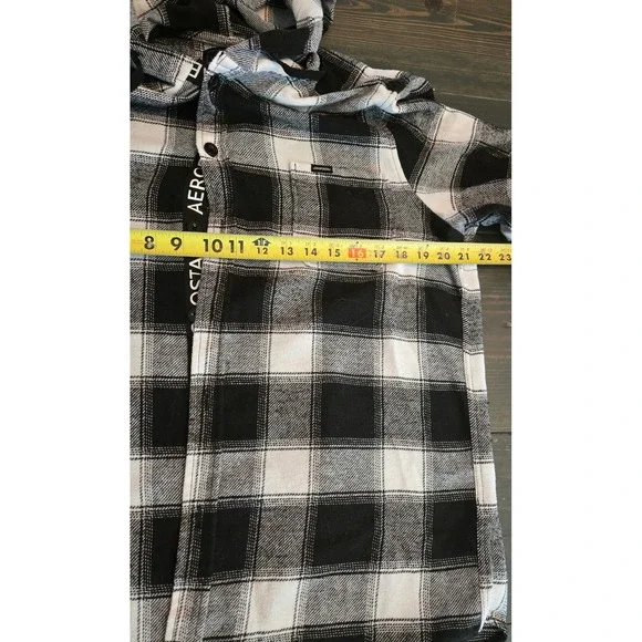 Aeropostale Hooded Flannel Shirt Mens‎ Size L Black White Plaid Button Down - Picture 7 of 9
